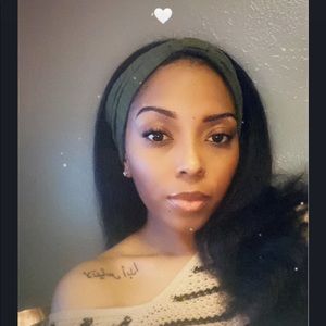 Meet your Posher, Saraya